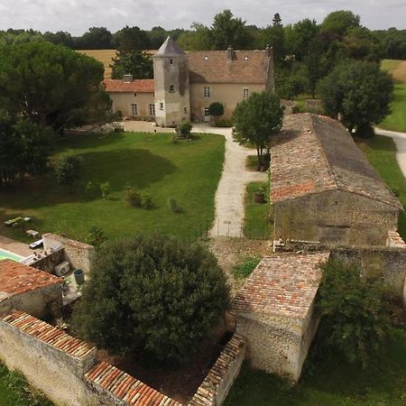 Gite Du Chateau De Pernan Avy Zewnętrze zdjęcie